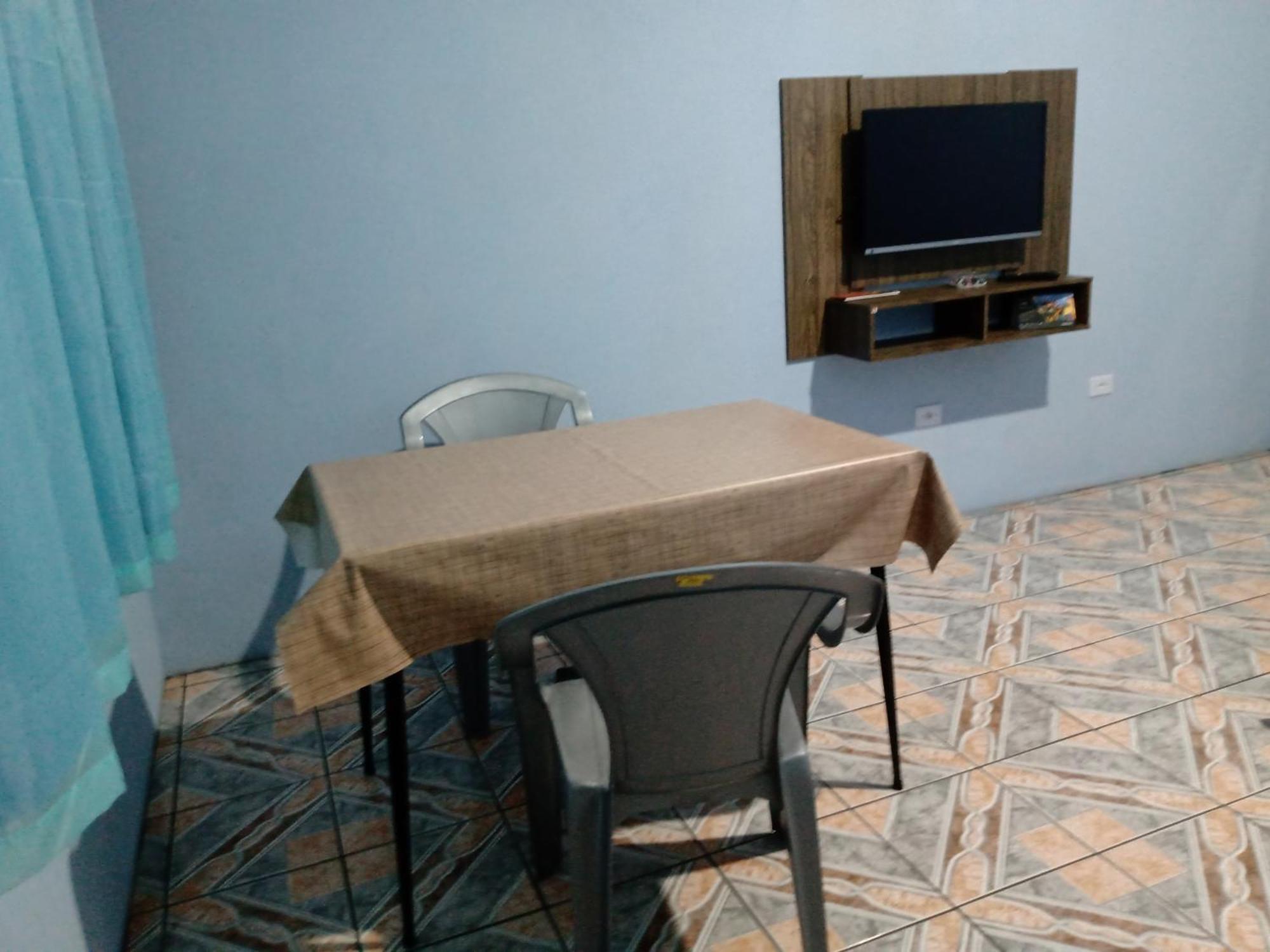 Quarto Familiar, Aeroporto Гуарульюс Екстер'єр фото